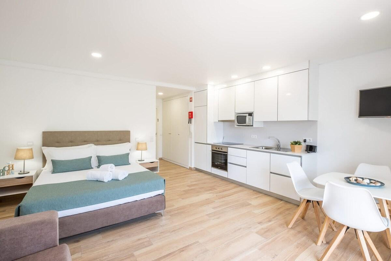 Others 3, Studio Pimenta - Short walk to the beach, Albufeira
