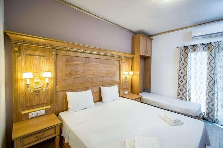 Bedroom 3, Greek Pride Ηotel and Apartments, Central Macedonia