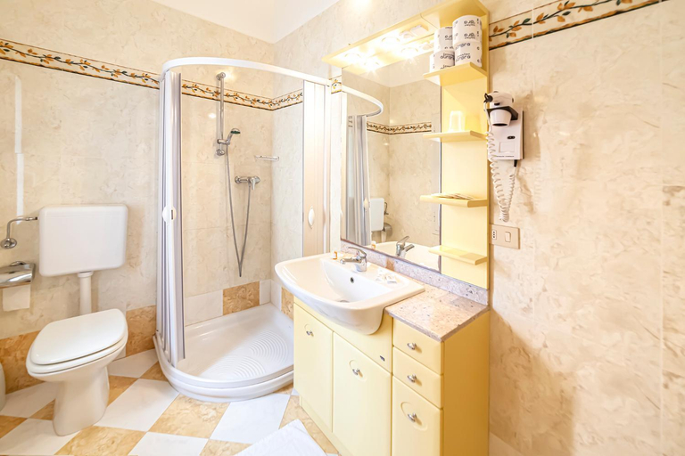 Bathroom 4, Hotel Villa Luisa, Udine
