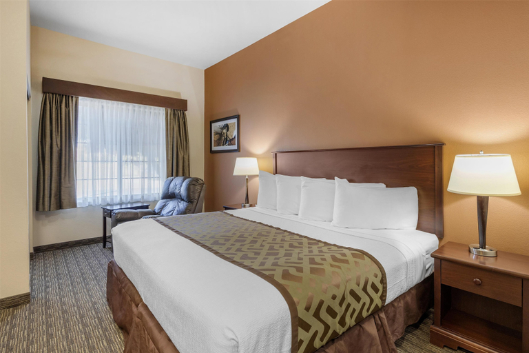 Bedroom 3, Best Western North Edge Inn, Ford