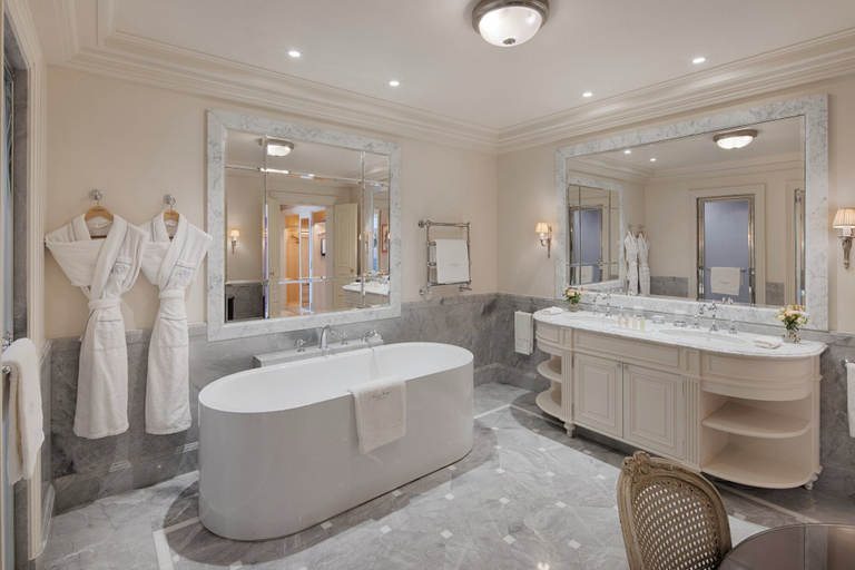 Bathroom 4, Beau Rivage Geneva, Genève