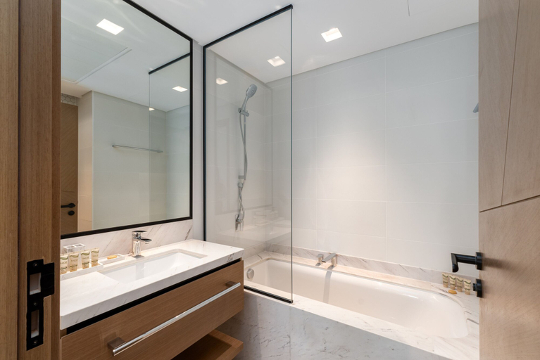 Room 5, Palace Residence - 910 - DC, Dubai