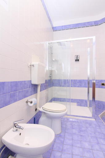 Bathroom 4, B&B Del Corso, Napoli