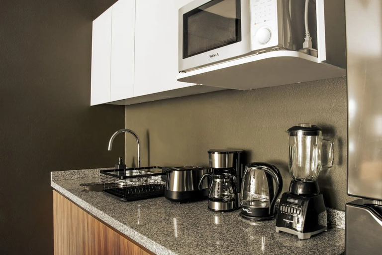 Room 4, Mineria Views Exclusive - 2 BD Apartment in Escandon, Mexico City