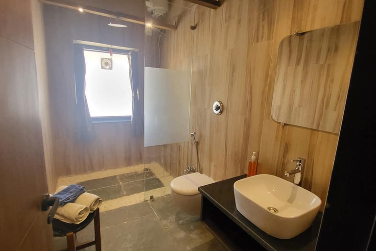 Bathroom 4, Treebo Premium Mowgli's Den Pench Tiger Reserve, Seoni