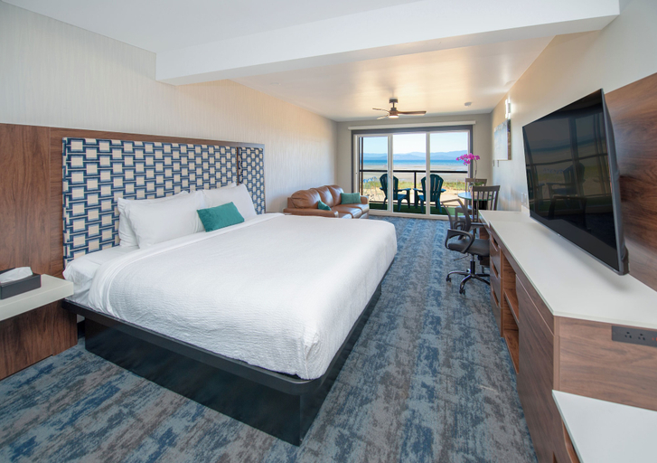 Bedroom 4, Sea Edge Beachside Hotel, Nanaimo