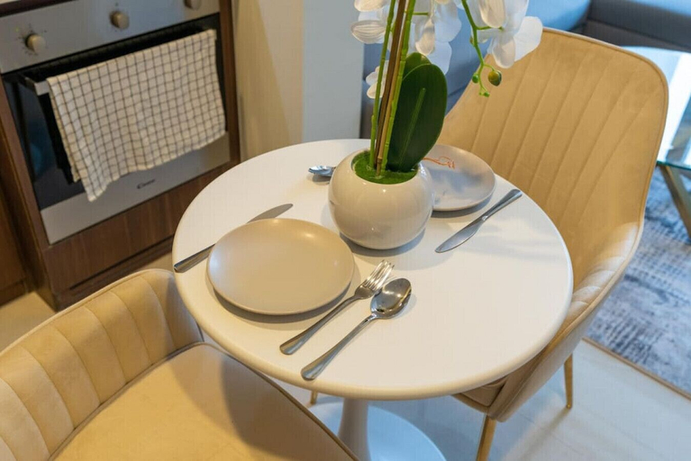 Room 4, Soothing 1BR at Downtown Dubai Business Bay, Dubai