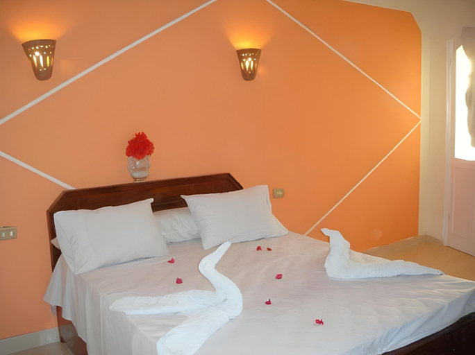 Bedroom 3, Cleopatra Hotel Luxor, Luxor