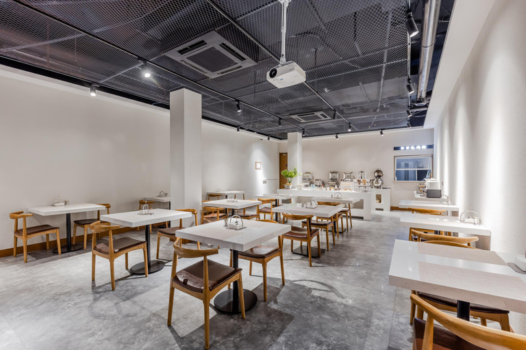 Food & Drinks 4, Home Inn Plus Shanghai Caoyang Meiling North Road Metro Station, Shanghai
