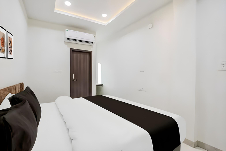 Bedroom 2, Hotel Twinkle Regency By Wishotel, Indore