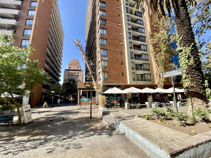 Room 2, Urban Artistic Providencia A C Gym Laundry Pool Wifi, Santiago