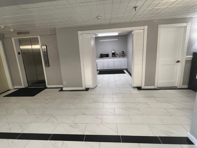 Public Area 2, The Lodge Hotel and Banquets, Saint Louis