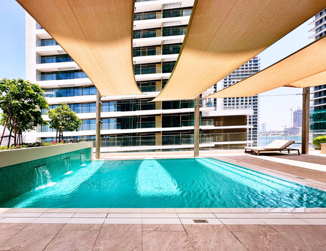 Room 5, Chic 1BR in Emaar Beachfront, Dubai