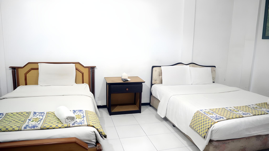 Bedroom 3, PLUM Hotel Palereman Batu, Malang