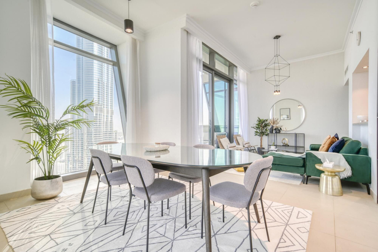 Room 5, Contemporary Apt With Burj Khalifa View, Dubai