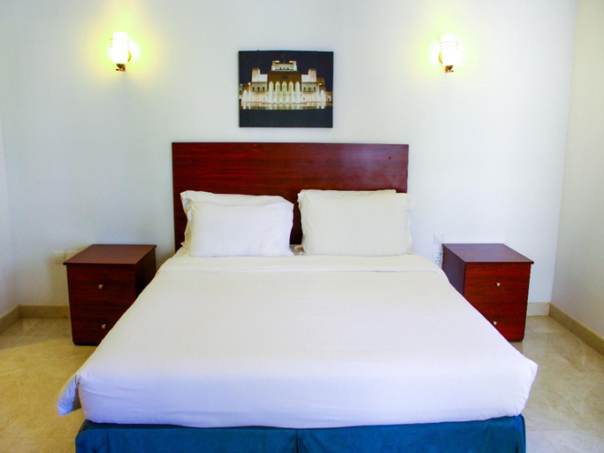 Room 5, Coastal Living With Marina Views, Taqah