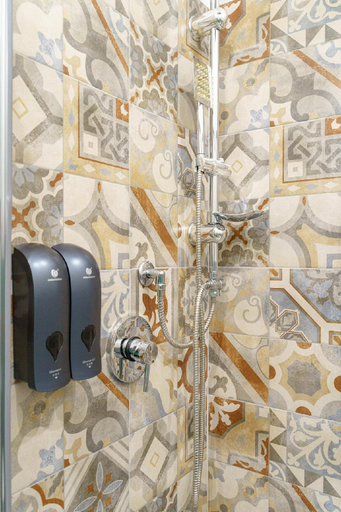 Others 5, Al Palazzetto - La Norma, Catania