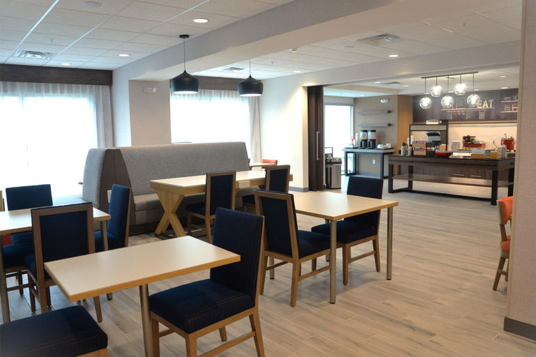 Food & Drinks 5, Hampton Inn Cabot, Lonoke