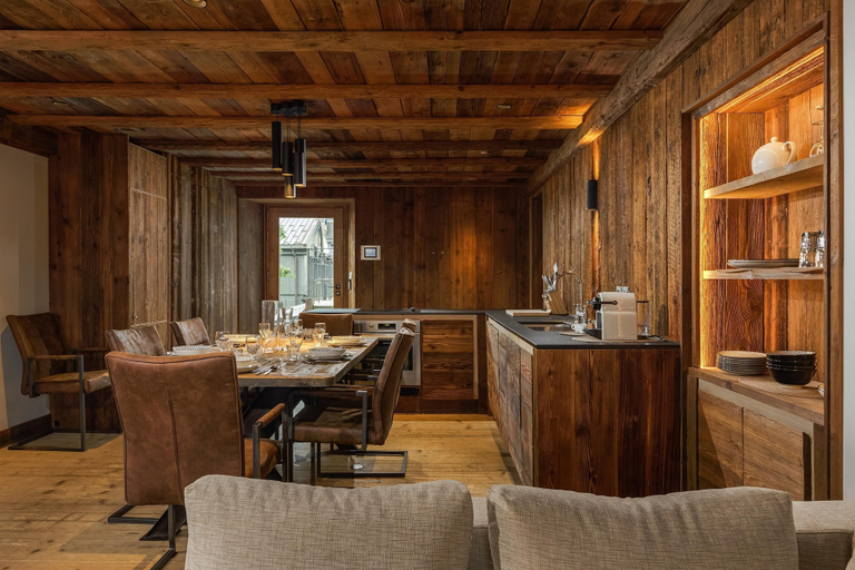 Room 3, Maison du Roi in Chamonix, Haute-Savoie