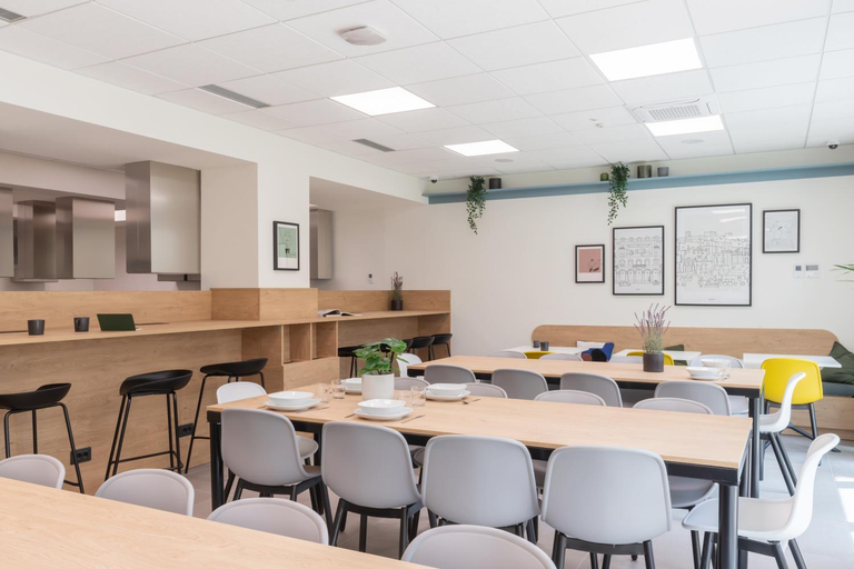 Others 4, Well-located Campus Rooms Near City Park, Milano