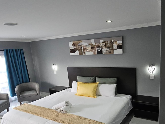 Bedroom 2, Grand Diamond Lodge, City of Johannesburg