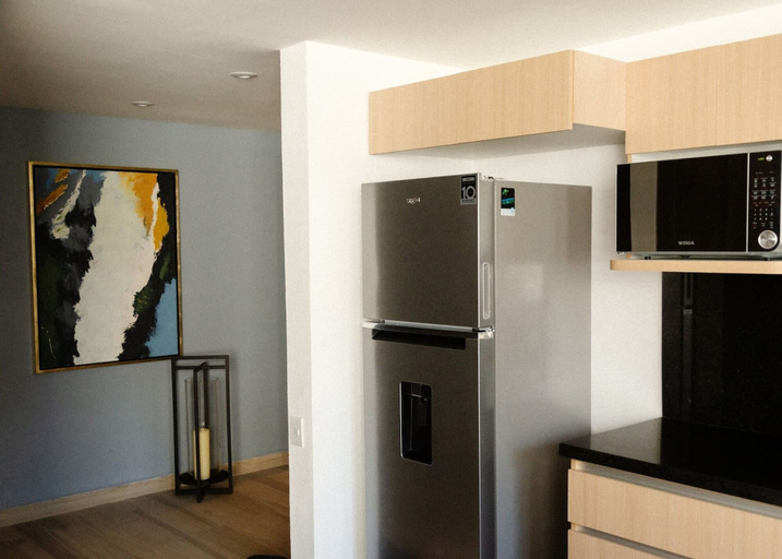 Room 2, Elbe Views Exc - Modern 2 BDR With Balcony in Mexico City, Mexico City