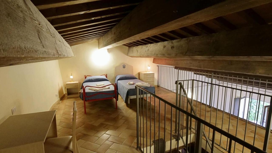 Bedroom 2, Borgo de' Varano by Hotel I Duchi, Macerata