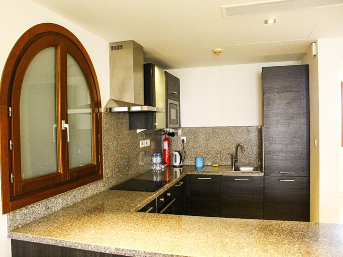 Room 5, Coastal 2-bedroom Getaway, Taqah