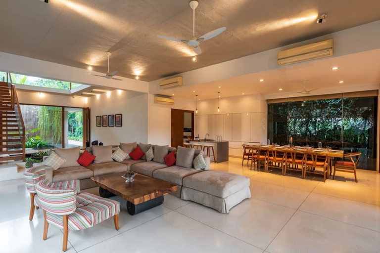Room 2, Puravida I -luxury 5bhk w Pvt Pool in Anjuna, North Goa
