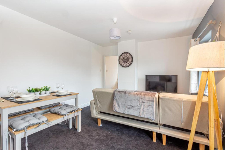 Room 2, Host Stay New Street Room, Worcestershire
