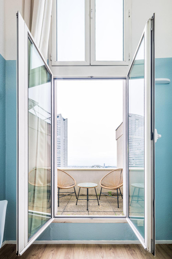 Others 5, Serenity Aparthotel, la Defense - Eiffel tower view - 5 min walk to Subway, Hauts-de-Seine