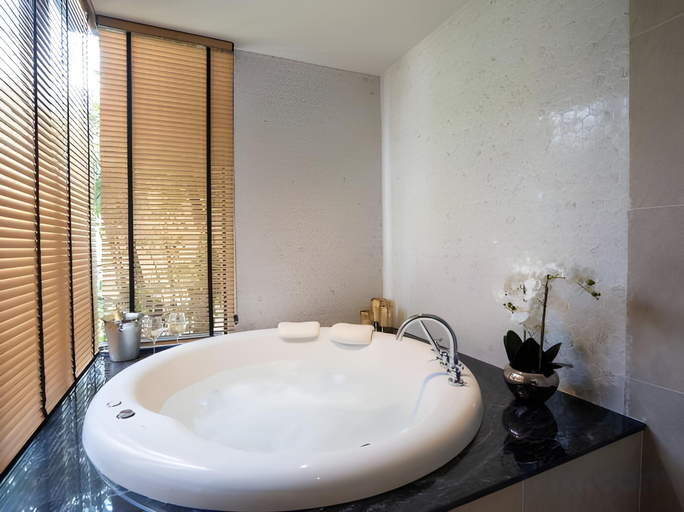 Bathroom 5, Richmann Resort Hotel Hatyai, Hat Yai