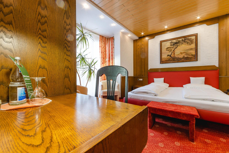 Bedroom 2, AAAA Hotelwelt KUBLER, Karlsruhe