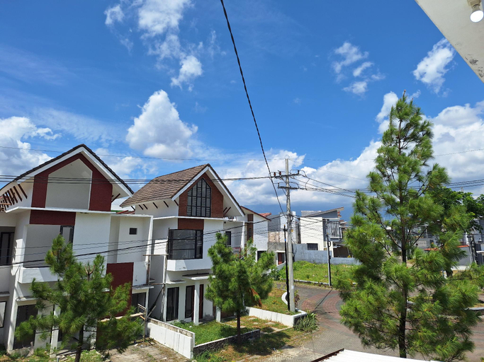 Exterior & Views 2, MP Villa Boulevard 43 Malang, Malang