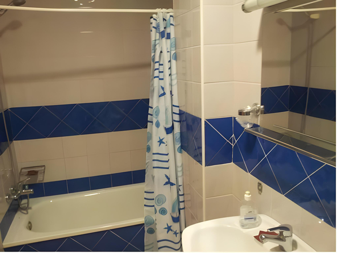 Bathroom 3, Hotel Villa Ceuti, Murcia