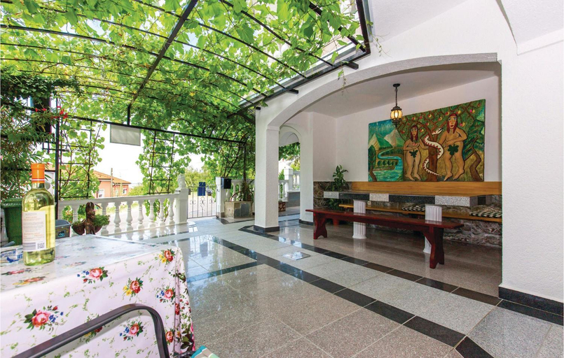 Others 4, Cozy Apartment In Crikvenica With Wifi, Crikvenica