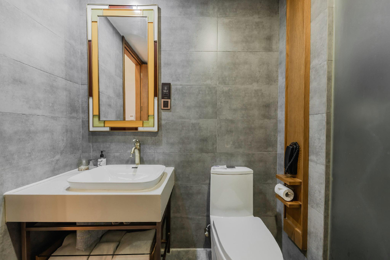 Bathroom 3, Home Inn Plus Shanghai Caoyang Meiling North Road Metro Station, Shanghai