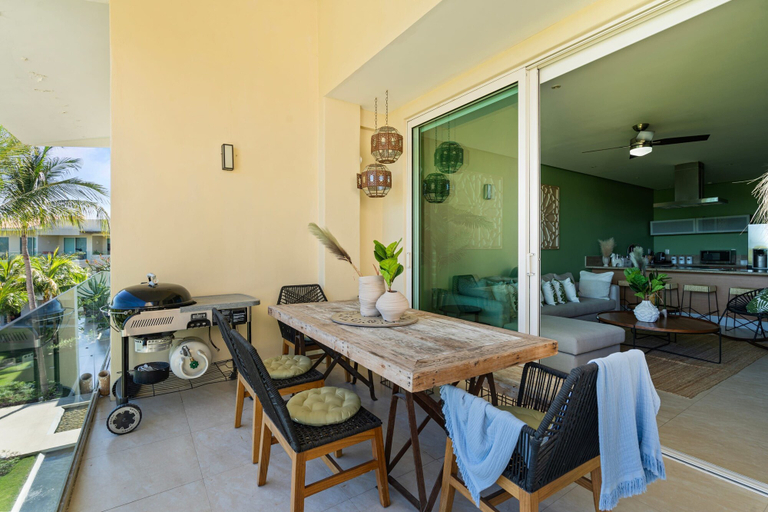 Room 5, Gorgeous Condo With Pool and Balcony, Puerto Vallarta