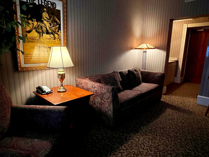 Others 4, Celebrity Boutique Hotel, Lawrence