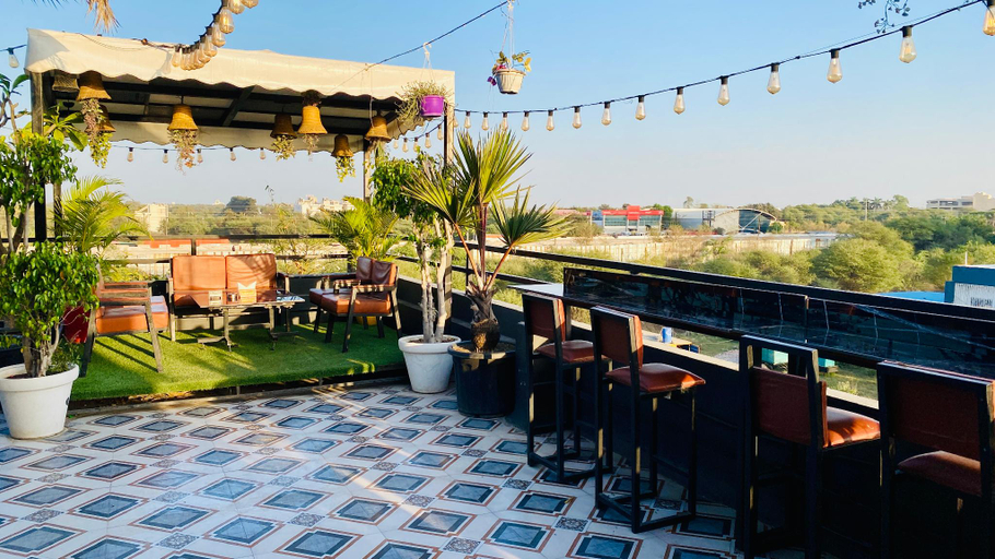 Food & Drinks 5, B&B Estrella Hotel And Resort, Indore