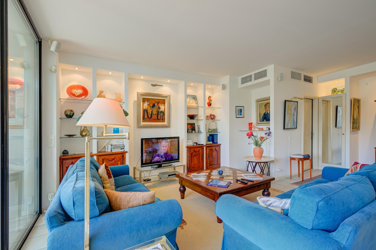 Room 4, Semiramis at Villa Laurie Mougins, Alpes-Maritimes