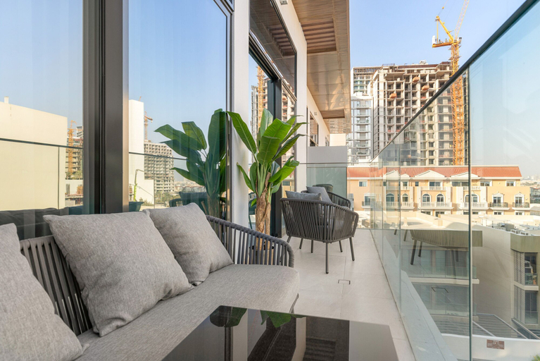 Room 5, Oxford Terraces 2 - 412 2BD, Dubai