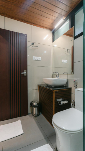 Bathroom 3, Swag Vista, Idukki