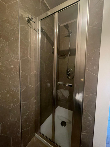 Bathroom 4, AlMolo5, Lecco