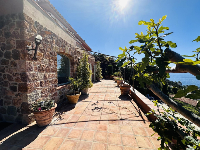 Room 2, Sea View Villa in Theoule sur Mer With Pool- 2237, Alpes-Maritimes