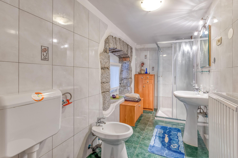 Bathroom 3, Countryside House Gal, Sežana