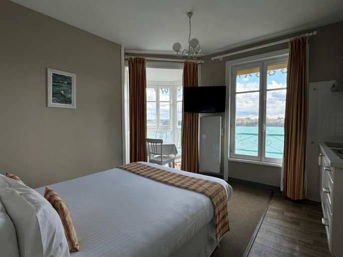 Bedroom 2, Logis Hotel Restaurant le Printania, Ille-et-Vilaine