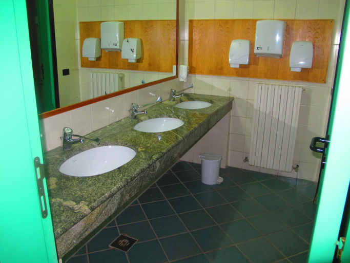 Bathroom 4, Hotel Pagnani, L'Aquila