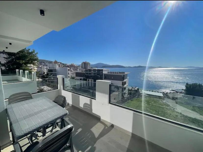 Others 4, Dioneida Apartments, Sarandës