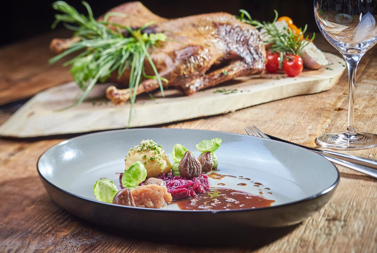 Food & Drinks 4, Stammhaus im Hotel Alpine Palace, Zell am See